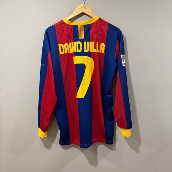 FC Barcelona 2010/11 (Home) - Long Sleeve Football Soccer Jersey - Picture 2 of 9